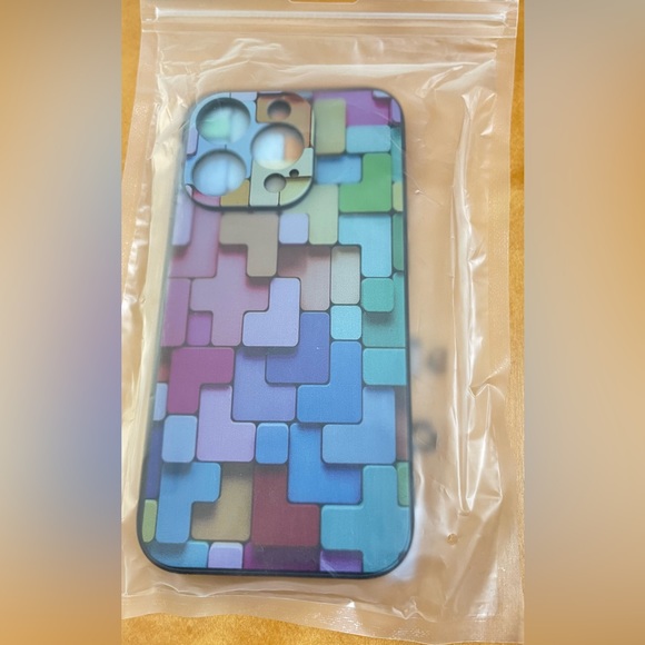 iPhone case multi color rainbow square pattern 14 pro - Picture 5 of 5